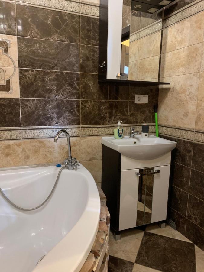 Apartment In Sacyjalistycnaja 39 Grodno Dış mekan fotoğraf